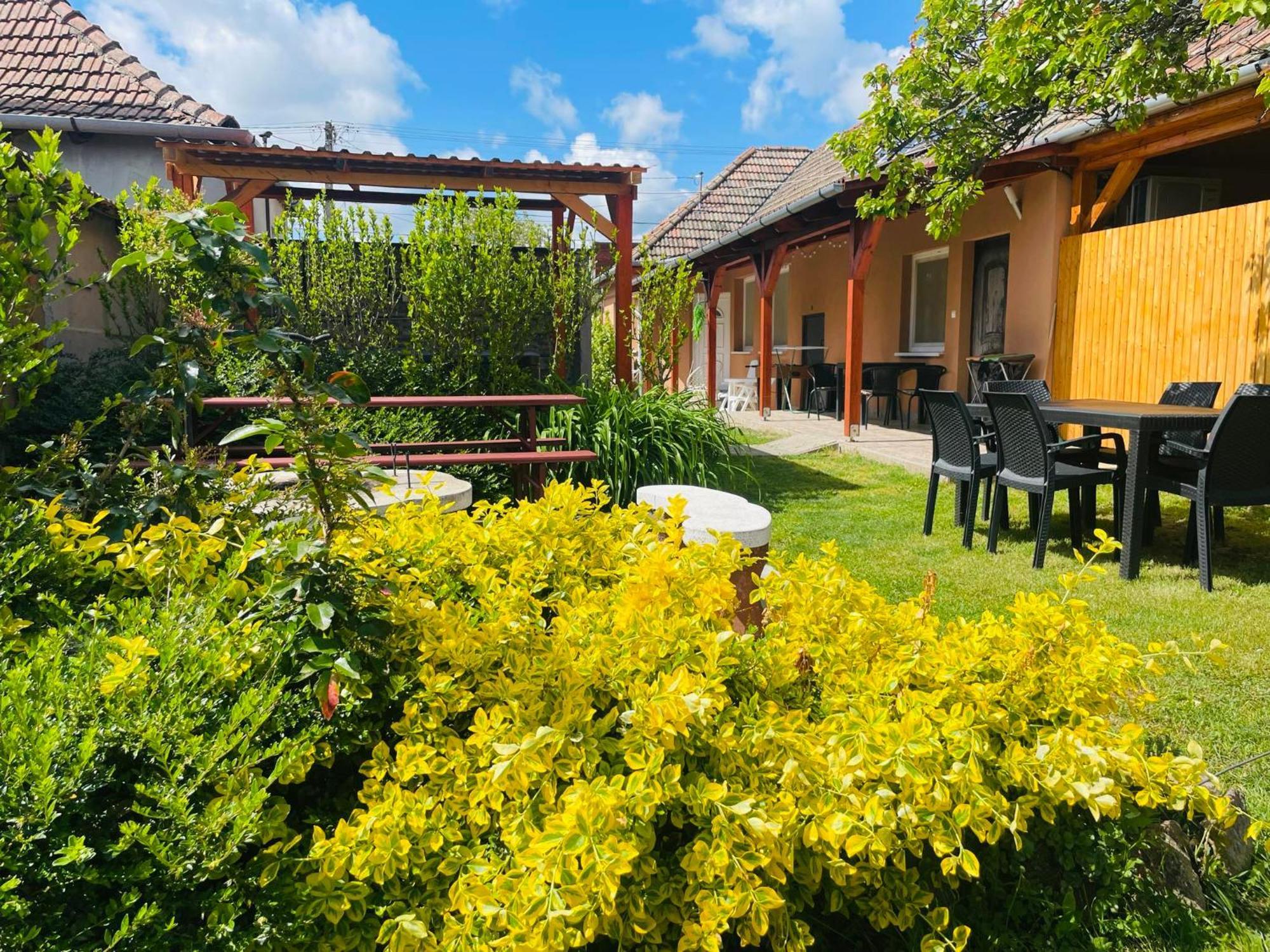 Buekk-Voelgye Vendeghaz Hotel Bogacs Exterior photo